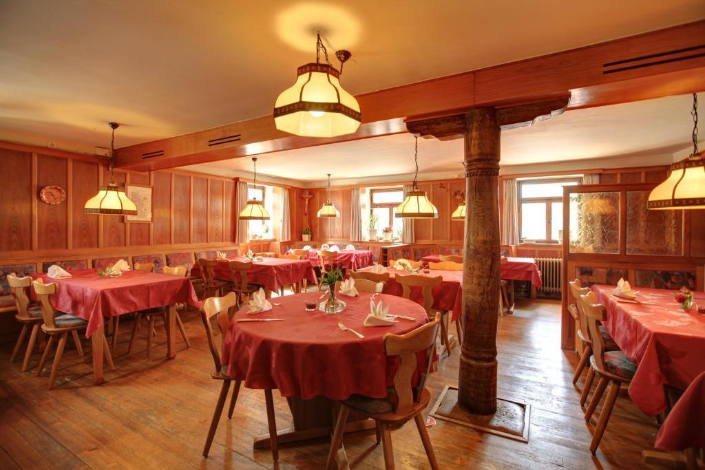 Gasthaus Zum Hirschen Oberrimsingen Exterior foto